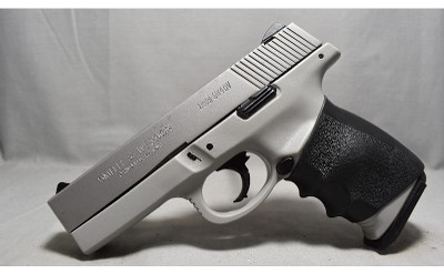 Smith & Wesson ~ Model SW40V ~ .40 S&W - Image 2 of 3
