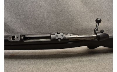 Weatherby ~ Mark V ~ .240 Weatherby Magnum - Image 9 of 9