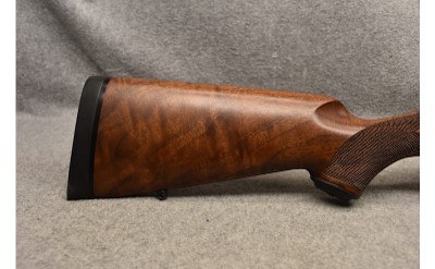 Kimber ~ 84M Classic ~ .22-250 Remington - Image 2 of 9