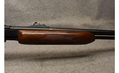Remington ~ 572 ~ .22 Short/Long/Long Rifle - Image 4 of 8
