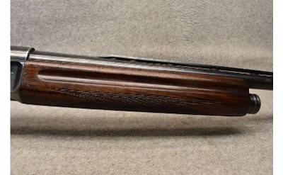 Browning ~ Light Twelve ~ 12 Gauge - Image 4 of 9