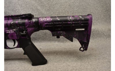 Smith & Wesson ~ M&P15-22 ~ .22 Long Rifle - Image 5 of 7