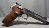 Smith & Wesson ~ Model 2206TGT ~ .22 Long Rifle - Image 1 of 6