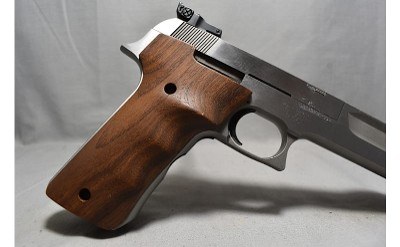 Smith & Wesson ~ Model 2206TGT ~ .22 Long Rifle - Image 2 of 6