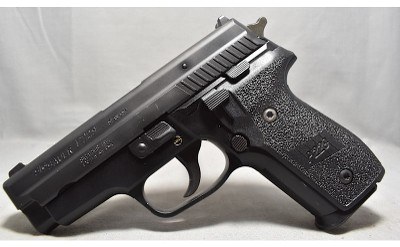 Sig Sauer ~ P229 ~ .40 S&W - Image 2 of 3