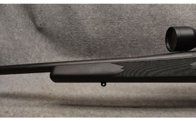 Weatherby ~ Mark V ~ .300 Weatherby Magnum - Image 7 of 9