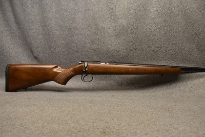 CZ ~ 452-2E AMERICAN ~ .22 WMR - Image 1 of 9