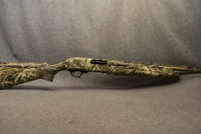 TRISTAR ~ COBRA III ~ 20 GAUGE - Image 1 of 9