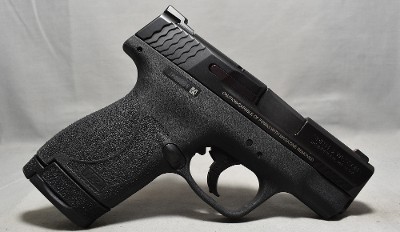 Smith & Wesson ~ M&P9 Shield ~ 9mm Luger - Image 1 of 3