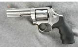 Smith & Wesson Model 686-6 Revolver .357 - 2 of 2