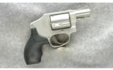 Smith & Wesson Model 642-1 Airweight Revolver .38 - 1 of 2