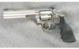 Smith & Wesson Model 617 Revolver .22 - 2 of 2