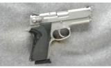 Smith & Wesson Model 4516-1 Pistol .45 - 1 of 2