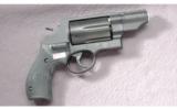 Smith & Wesson Governor Revolver .45 / .410 - 1 of 2