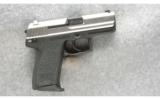 H&K USP Compact Pistol 9mm - 1 of 2