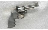 Smith & Wesson Model 19-3 Revolver .357 Mag - 1 of 2