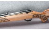 Weatherby Vanguard Rifle .257 Wby Mag - 4 of 7