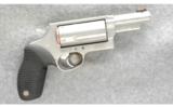 Taurus Judge Revolver .45 Colt / .410 - 1 of 2