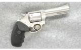 Charter Arms Pathfinder Revolver .22 LR & .22 Mag - 1 of 2