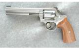 Smith & Wesson Model 617-1 Revolver .22 LR - 2 of 2