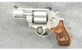 Smith & Wesson 627-5, .357 Magnum - 2 of 2