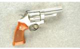 Smith & Wesson Model 29-2 Revolver .44 Mag - 1 of 2