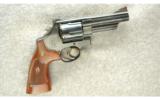 Smith & Wesson Model 29-10 Revolver .44 Mag - 1 of 2
