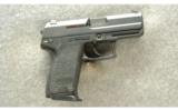 H&K USP Compact Pistol .40 S&W - 1 of 2