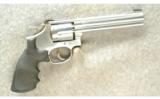 Smith & Wesson Model 617-1 Revolver .22 LR - 1 of 2