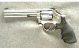 Smith & Wesson Model 617-1 Revolver .22 LR - 2 of 2