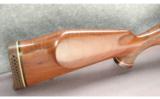 Weatherby Mark V LH Rifle .300 Weatherby Mag - 5 of 6