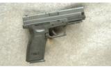 Springfield Armory XD-40 Pistol .40 S&W - 1 of 2