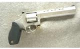 Taurus Tracker Revolver .22 LR / .22 Mag - 1 of 2