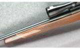 Weatherby Mark V Rifle .300 Wby Mag - 5 of 7