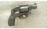 Smith & Wesson M&P Bodyguard 38 Revolver .38 Spec. - 1 of 2