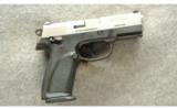 FN Herstal FNP-40 Pistol .40 S&W - 1 of 2