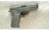 Smith & Wesson M&P40 Pistol .40 S&W - 1 of 2
