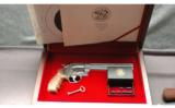 Smith & Wesson Model 629-3 Magna Classic Revolver .44 Mag - 3 of 5