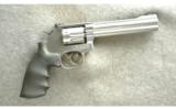 Smith & Wesson Model 617-6 Revolver .22 LR - 1 of 2