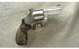 Smith & Wesson ~ 686-8 ~ .357 Mag - 1 of 2