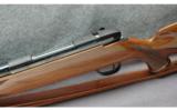 Weatherby ~ Mark V ~ .300 Wby. Mag - 3 of 8