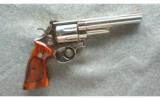 Smith & Wesson ~ 29-2 ~ .44 Mag - 1 of 3