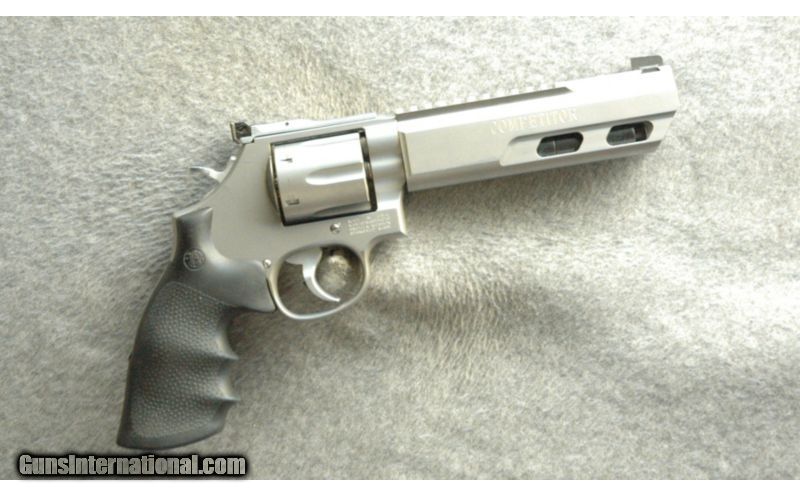 Smith & Wesson ~ 686-6 ~ .357 Mag