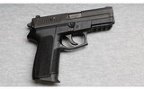 Sig Sauer ~ SP2022 ~ .40 S&W - 1 of 2