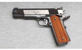 Les Baer ~ Custom 1911 ~ .45 Auto - 2 of 2
