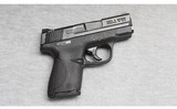 Smith & Wesson ~ M&P40 Shield ~ .40 S&W - 1 of 2