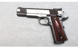 Les Baer ~ Custom Carry ~ .45 Auto - 2 of 2