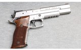 Sig Sauer ~ P220 S ~ .45 Auto - 1 of 2