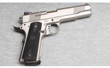 Smith & Wesson ~ SW1911 ~ .45 Auto - 1 of 2