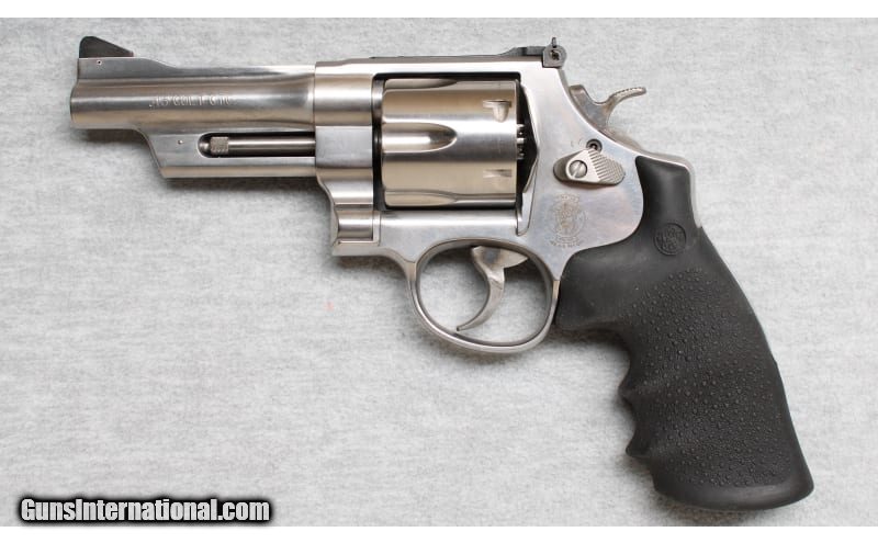 Smith & Wesson ~ 625-9 Mountain Gun ~ .45 Colt